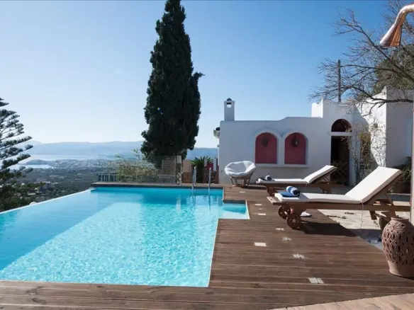 Villa In Agios Nikolaos, Greece (518 M²)