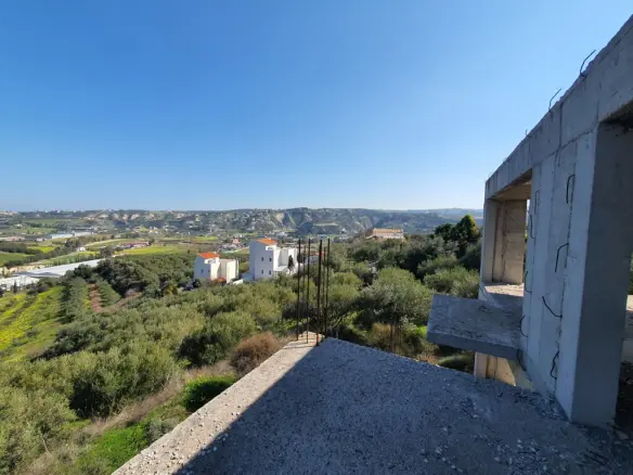 Detached House In Heraclion Cretes, Greece (296 M²)