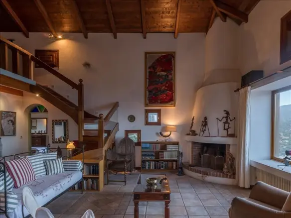 Villa In Agios Nikolaos, Greece (518 M²)