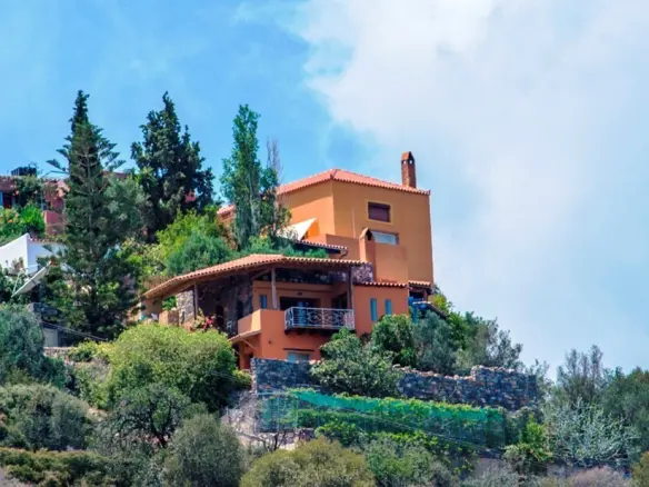 Villa In Agios Nikolaos, Greece (518 M²)