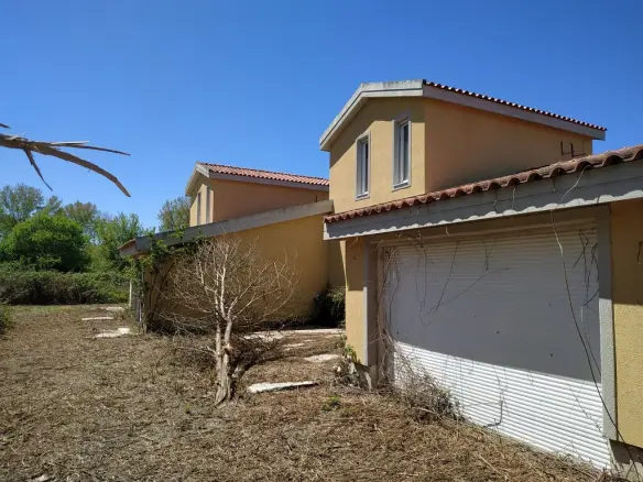 2-bedroom Maisonette In Corfu, Greece (198 M²)