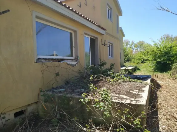 2-bedroom Maisonette In Corfu, Greece (198 M²)