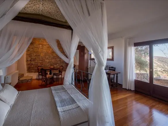 Villa In Agios Nikolaos, Greece (518 M²)