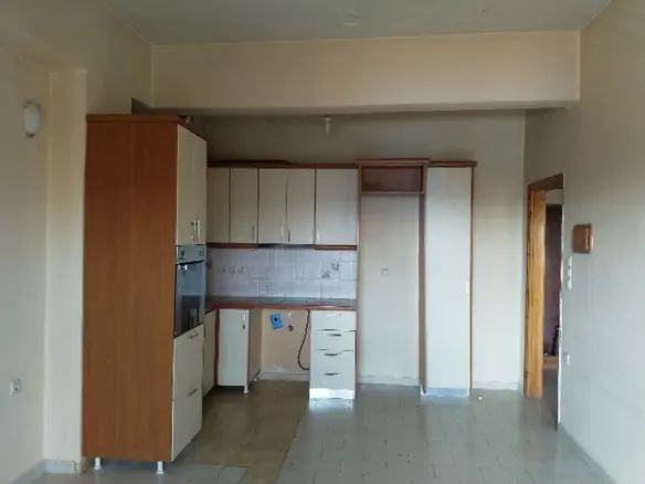 Flat In Greece (600 M²)