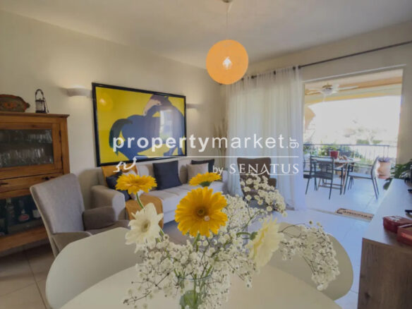 Apartment Of 122 M² In Athens
