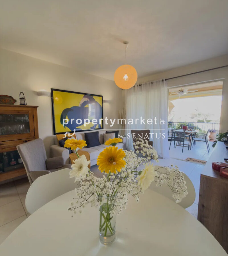 Apartment Of 122 M² In Athens