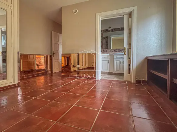 3-bedroom Villa In Puerto De La Cruz, Spain (160 M²)