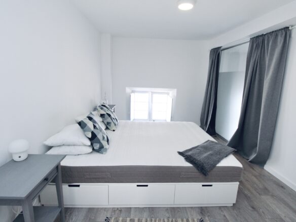 Input: “charming 2 Bedroom Apartment For Sale In Olhão, Algarve, With Balcony And Sea Views”