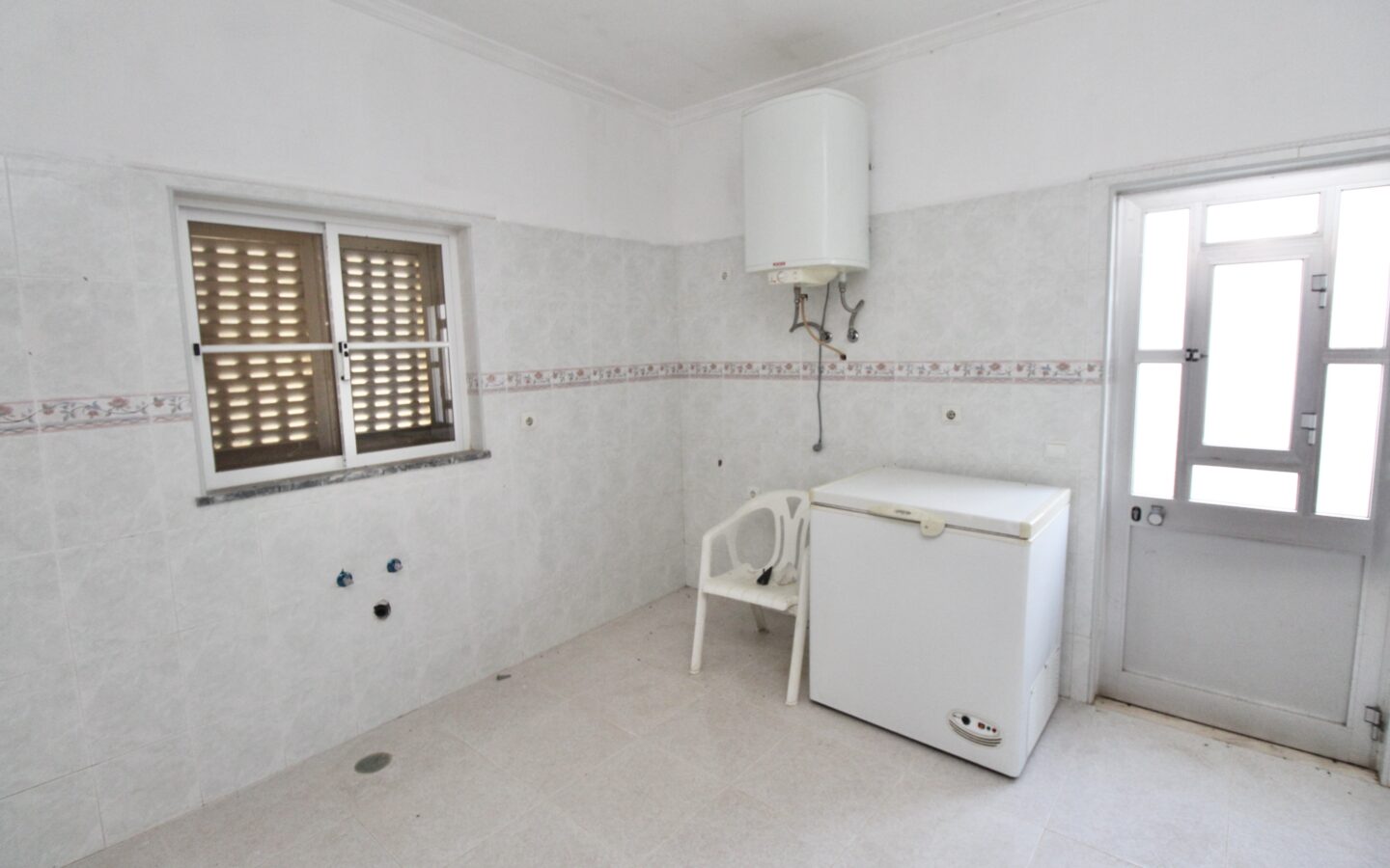 Grande Moradia T5 – Vista Mar Em Terreno Urbano Perto Da Fuzeta