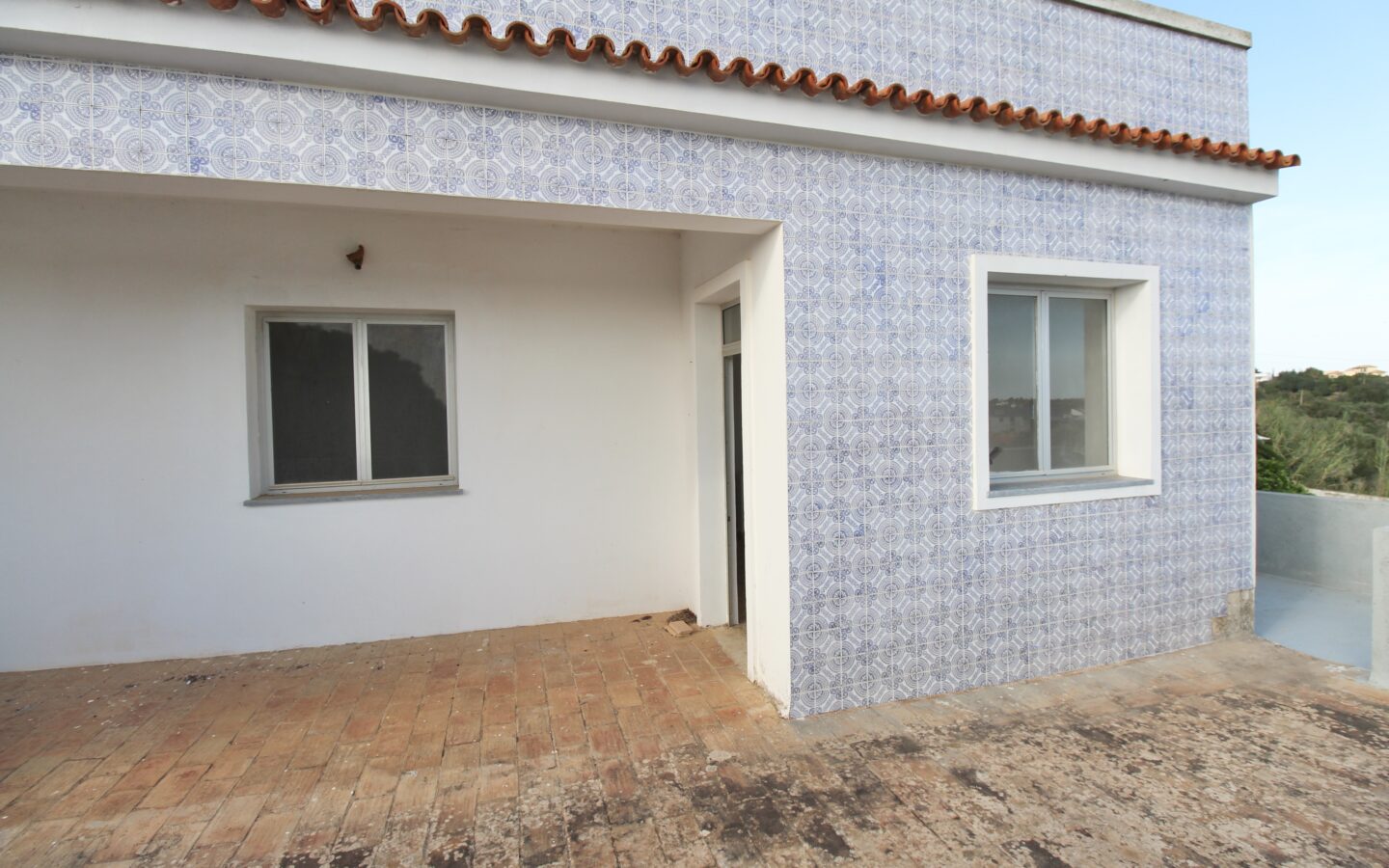 Grande Moradia T5 – Vista Mar Em Terreno Urbano Perto Da Fuzeta