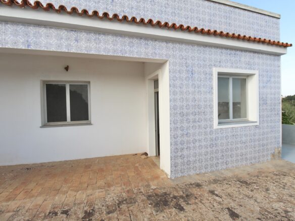 Grande Moradia T5 – Vista Mar Em Terreno Urbano Perto Da Fuzeta