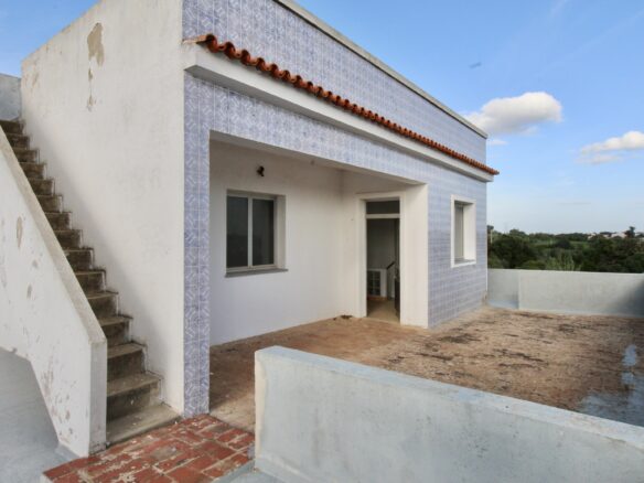 Grande Moradia T5 – Vista Mar Em Terreno Urbano Perto Da Fuzeta