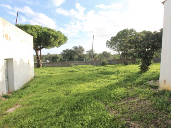 Grande Moradia T5 – Vista Mar Em Terreno Urbano Perto Da Fuzeta
