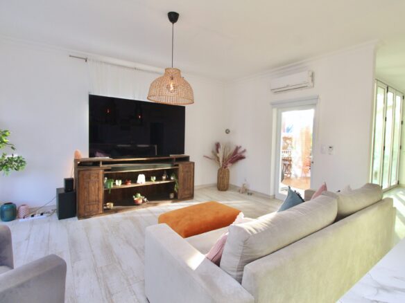 Apartment Of 100 M² In Madrid