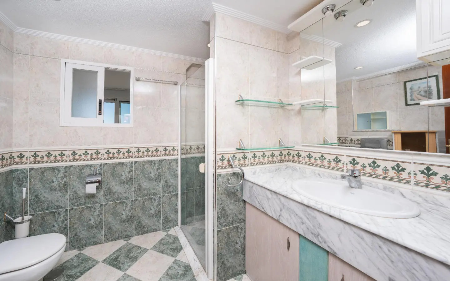 Apartment Of 100 M² In Madrid