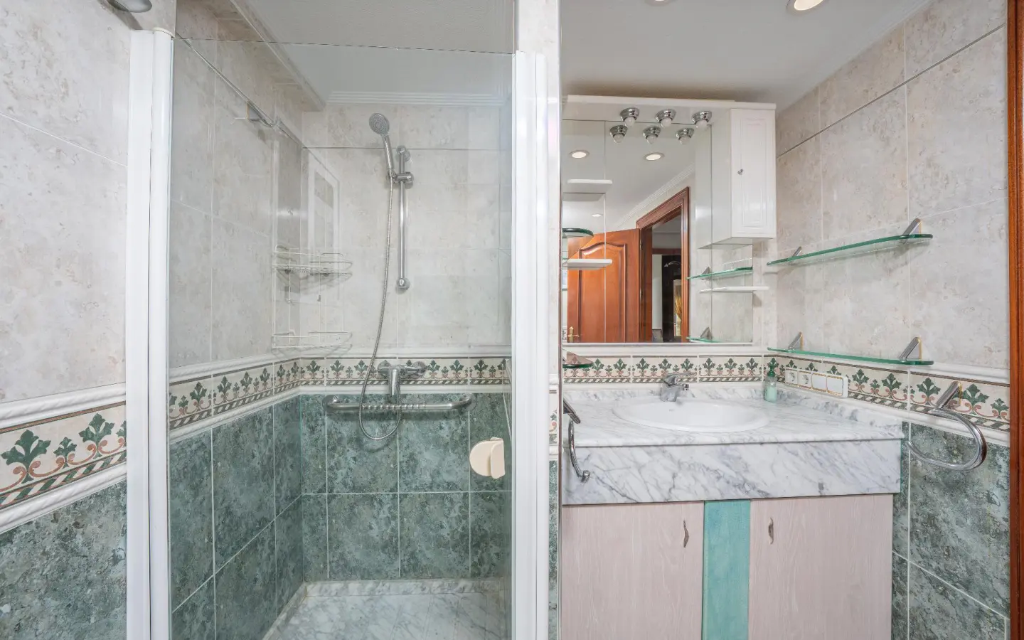 Apartment Of 100 M² In Madrid