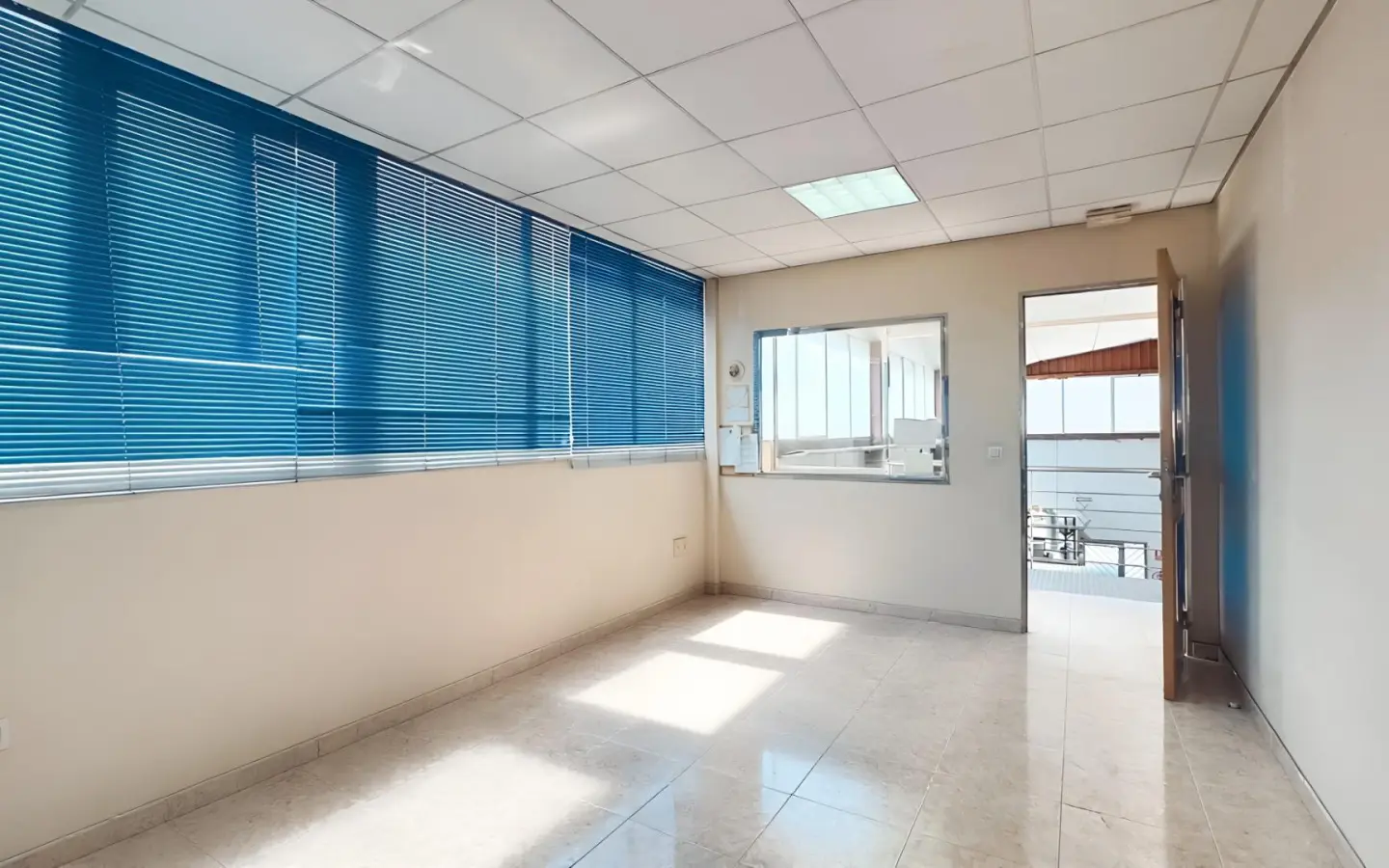 Industrial Unit In Finestrat, Spain (352 M²)