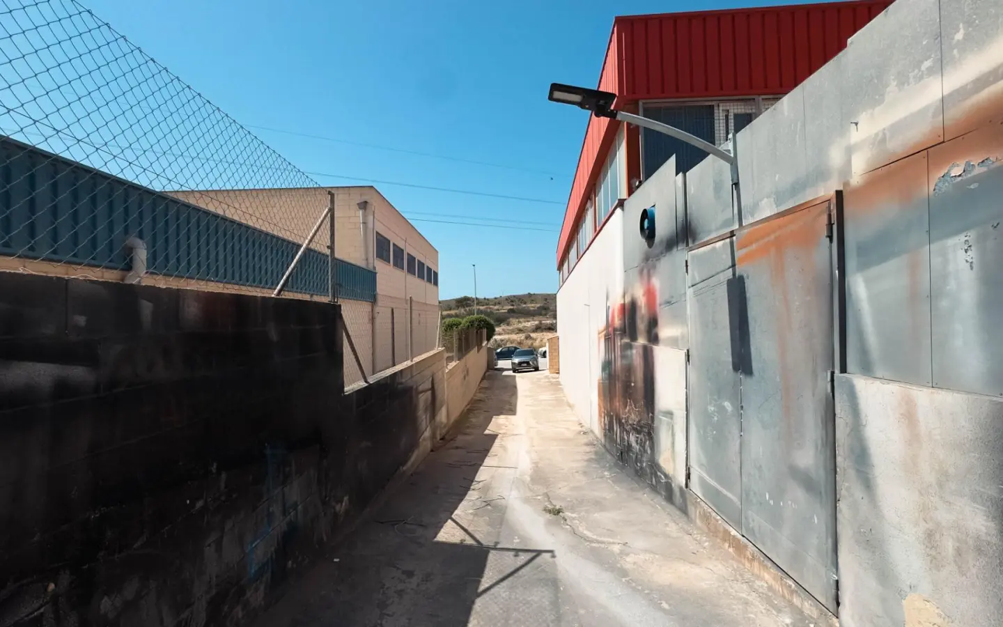 Industrial Unit In Finestrat, Spain (352 M²)