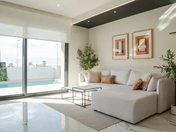 3-bedroom Villa In Rojales, Spain (167 M²)