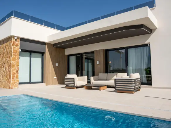 3-bedroom Villa In Rojales, Spain (178 M²)