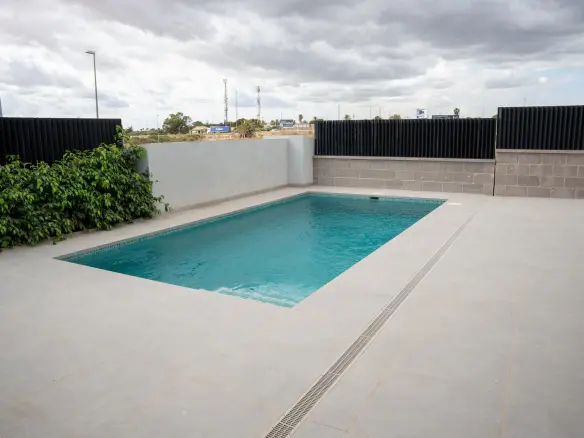 3-bedroom Villa In Rojales, Spain (167 M²)