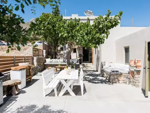 2cc4c73f-89aa-46af-9999-5896a09ebc26_1_11zon-2-592×444