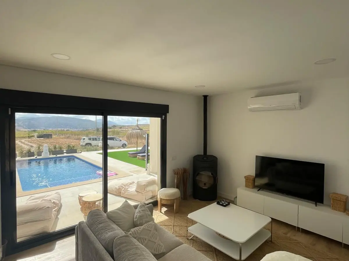 Townhouse 167 M² In Pinoso, Spain