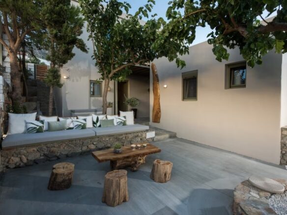 Villa Of 500 M² With Sea View In Fragokastello, Crete