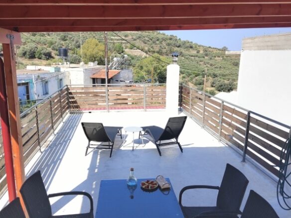 Beautiful Residence In The Traditional Village Of Kouse Crete.
