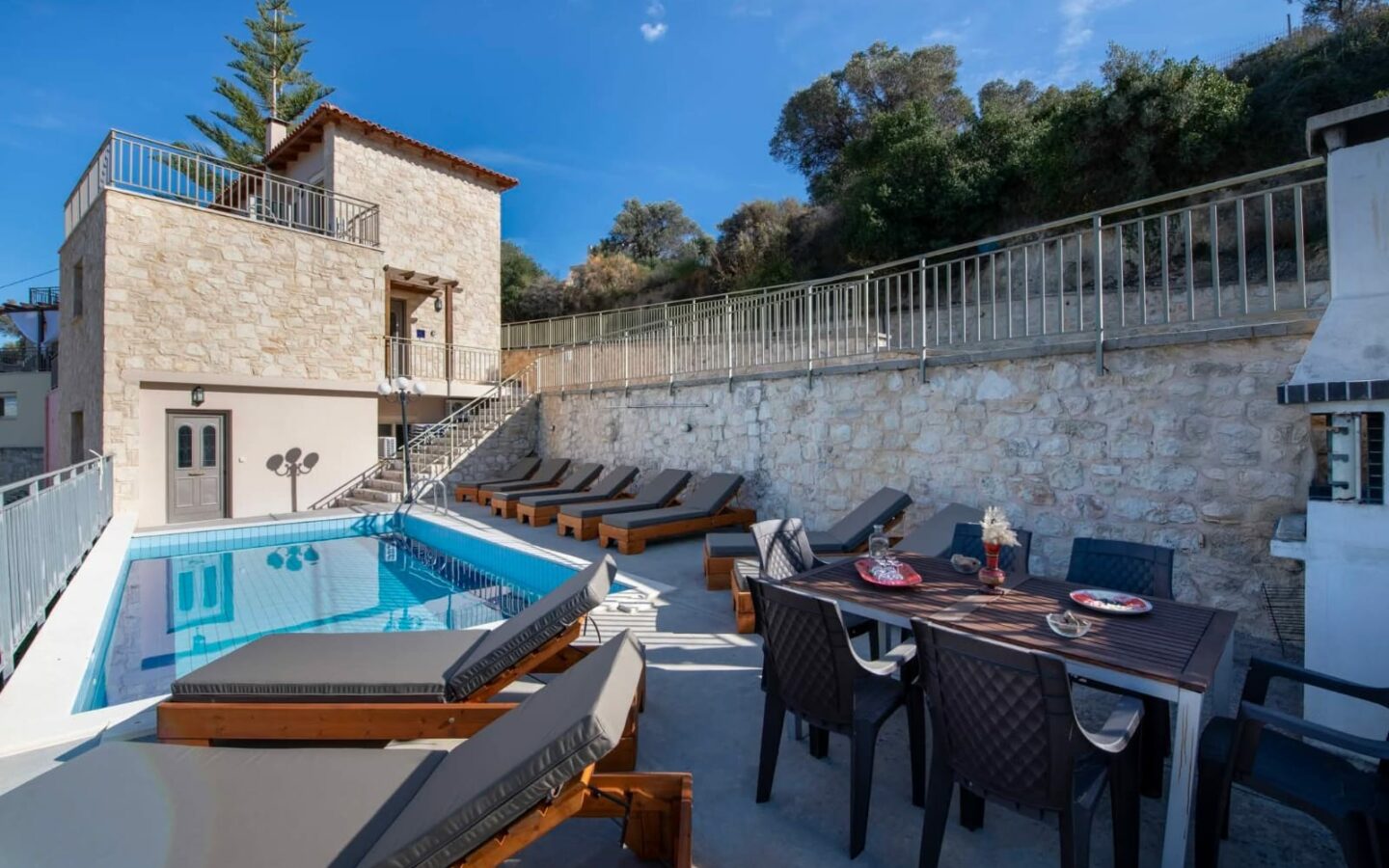 Maroulas – Rethymno Complex Of Three Independent Villas For Sale.