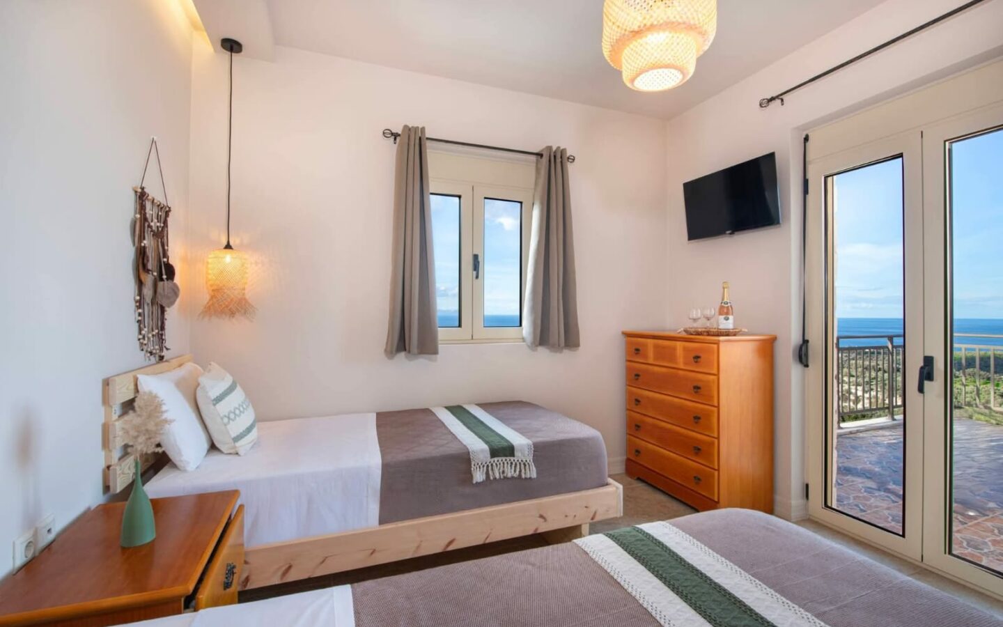 Maroulas – Rethymno Complex Of Three Independent Villas For Sale.