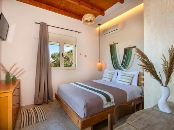 Maroulas – Rethymno Complex Of Three Independent Villas For Sale.