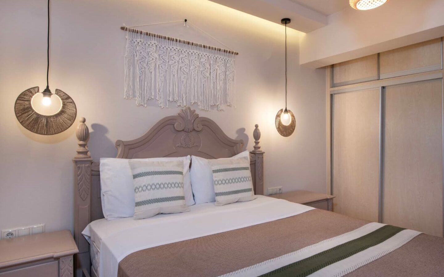 Maroulas – Rethymno Complex Of Three Independent Villas For Sale.