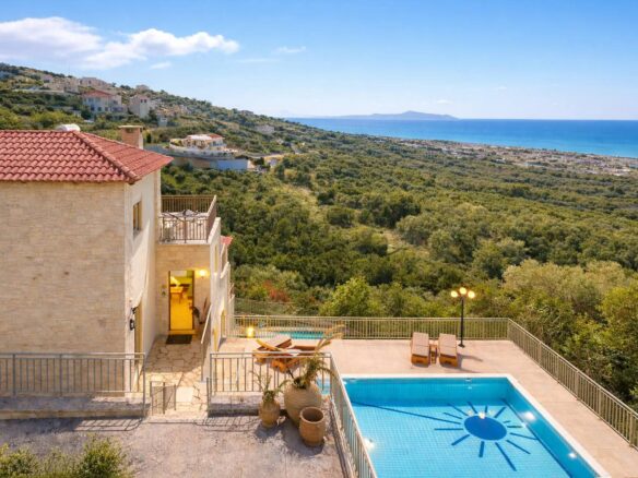 Maroulas – Rethymno Complex Of Three Independent Villas For Sale.