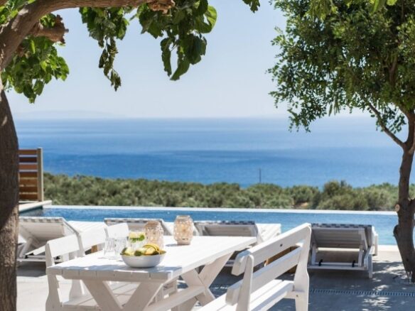Villa Of 500 M² With Sea View In Fragokastello, Crete