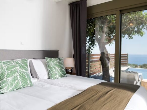 Villa Of 500 M² With Sea View In Fragokastello, Crete