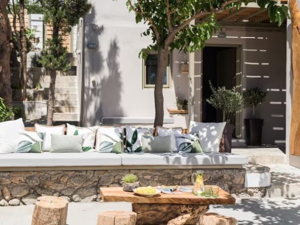 Villa Of 500 M² With Sea View In Fragokastello, Crete