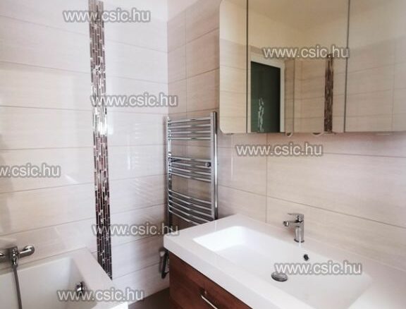 Brand-new Luxury Smart Home Garden Residence, Ideal For Investment Or Relocation Iia Buda