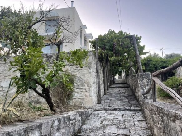 Excellent Property In Sarcho Village, Heraklion Crete.