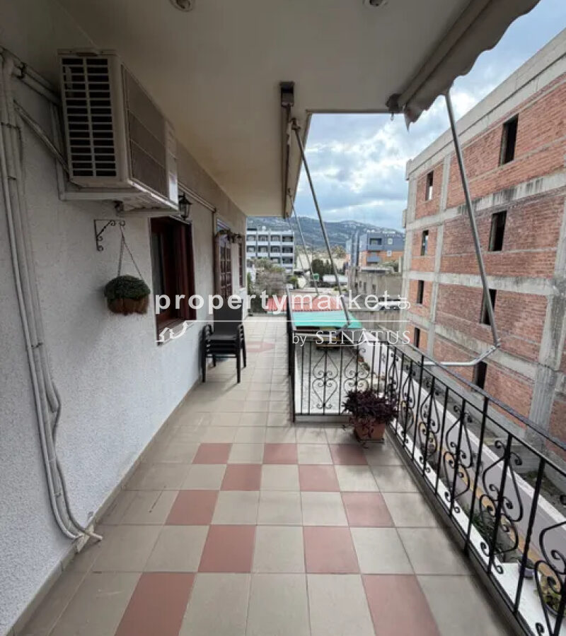 Apartment Of 125 M² With Garden In Athens