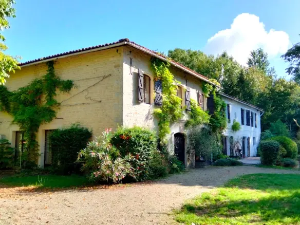 8-bedroom Mill In Saint-fraigne, France (340 M²)