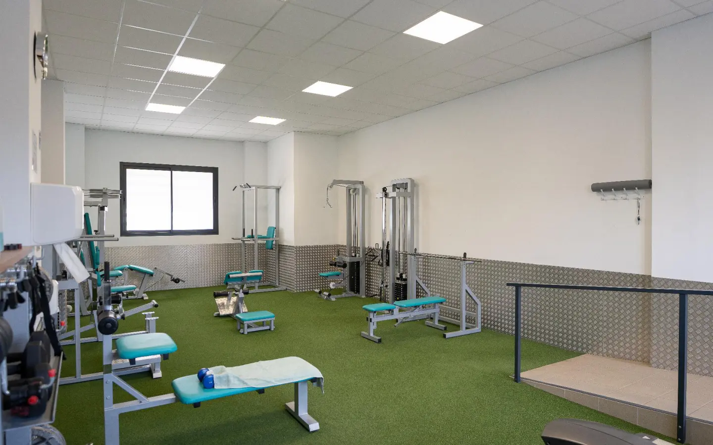 Commercial Unit 122 M² In Villajoyosa, Spain