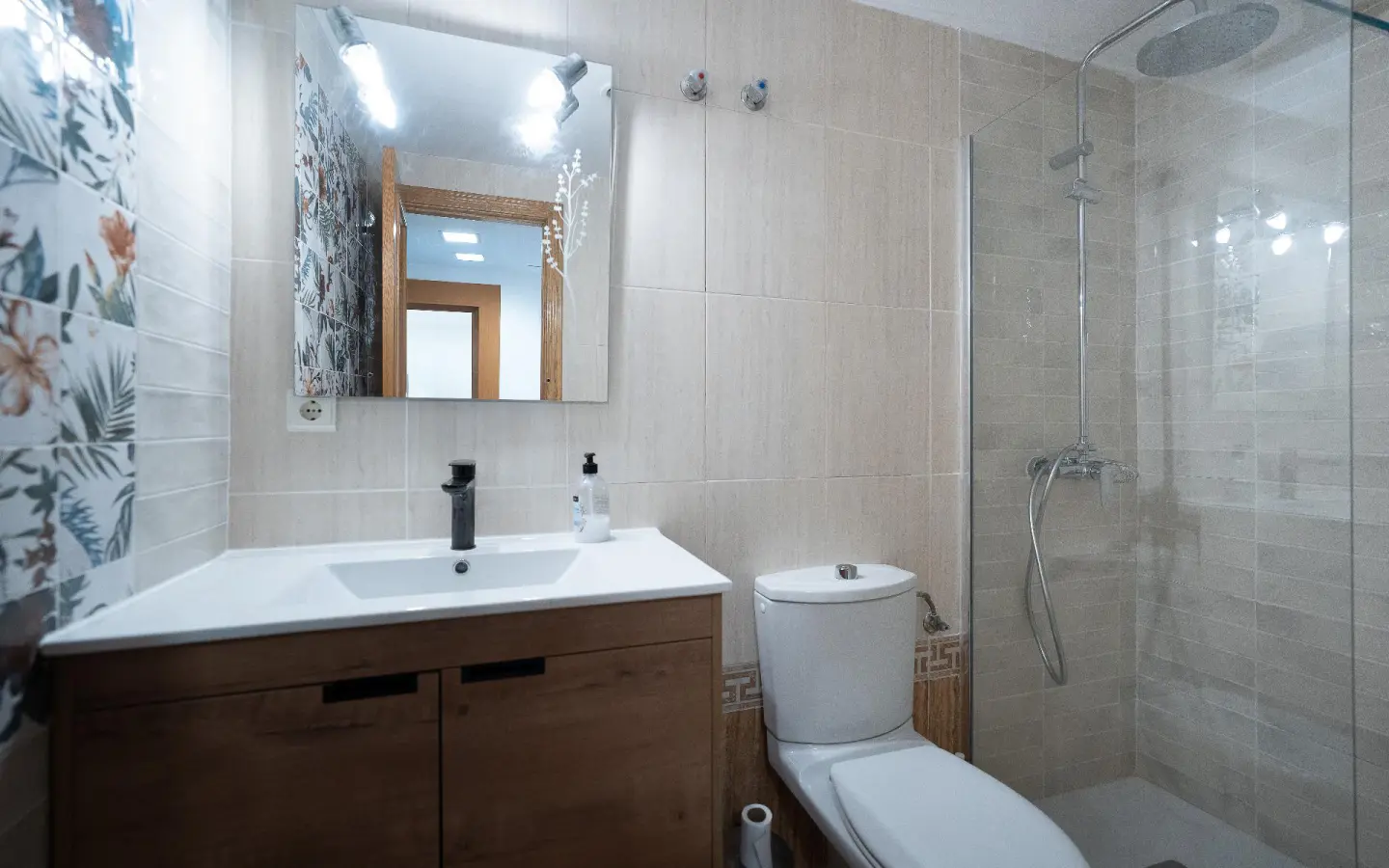 2-bedroom Apartment In Villajoyosa, Spain (76 M²)
