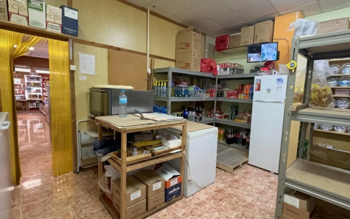 Commercial Unit Of 125 M² In Monovar, Spain