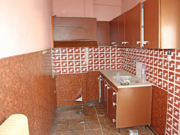 Building In Katerini, Greece (600 M²)