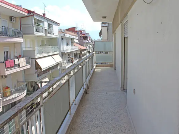 Building In Katerini, Greece (600 M²)
