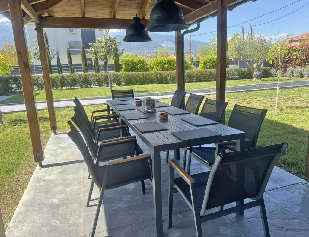 Detached House In Litochoro, Greece (120 M²)