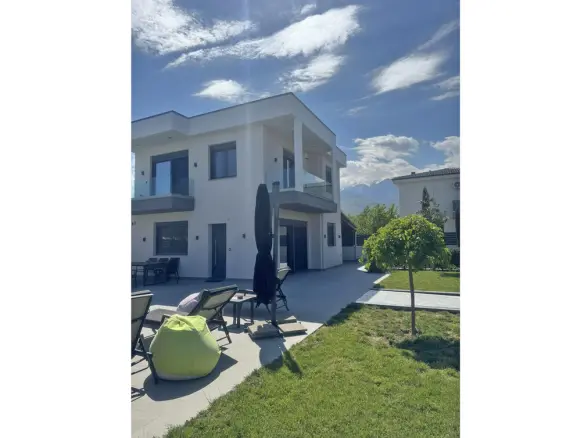 Detached House In Litochoro, Greece (120 M²)