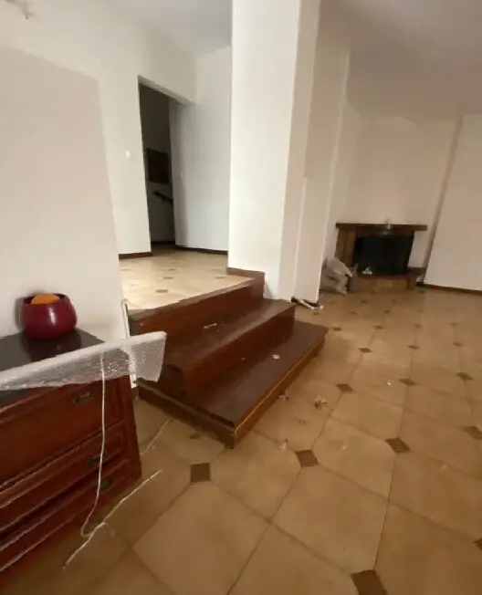 Detached House In Voula, Greece (308 M²)