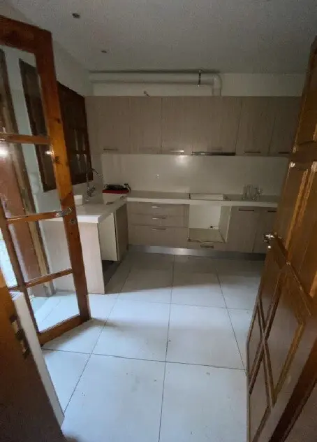 Detached House In Voula, Greece (308 M²)